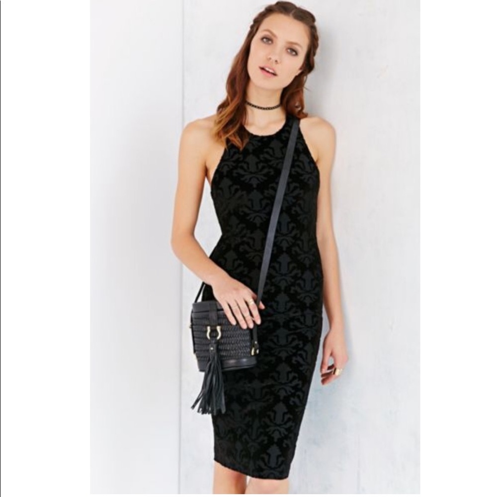 Elegant Black Anthropologie Sleeveless Dress - Picture 2 of 6